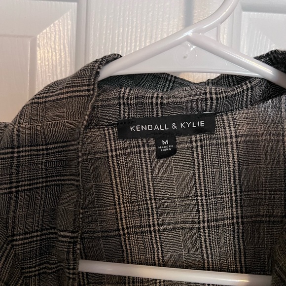 Cropped, button-up shirt - Picture 2 of 2